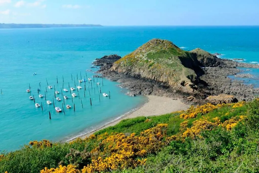 Maison Classee 4 Etoiles Tout Confort Avec Espace Detente Prive Acces A La Plage A Pied Treveneuc 0*,