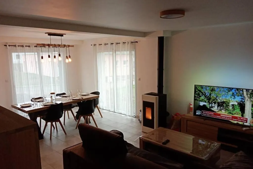 Maison Classee 4 Etoiles Tout Confort Avec Espace Detente Prive Acces A La Plage A Pied Treveneuc 0*,  France
