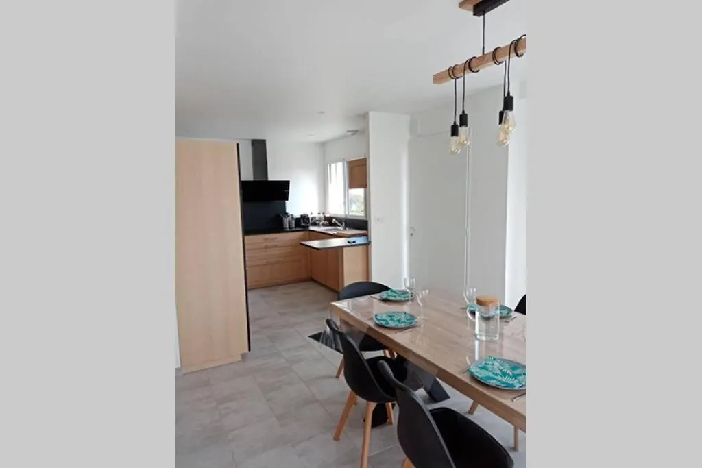 Holiday home Maison Classee 4 Etoiles Tout Confort Avec Espace Detente Prive Acces A La Plage A Pied Treveneuc