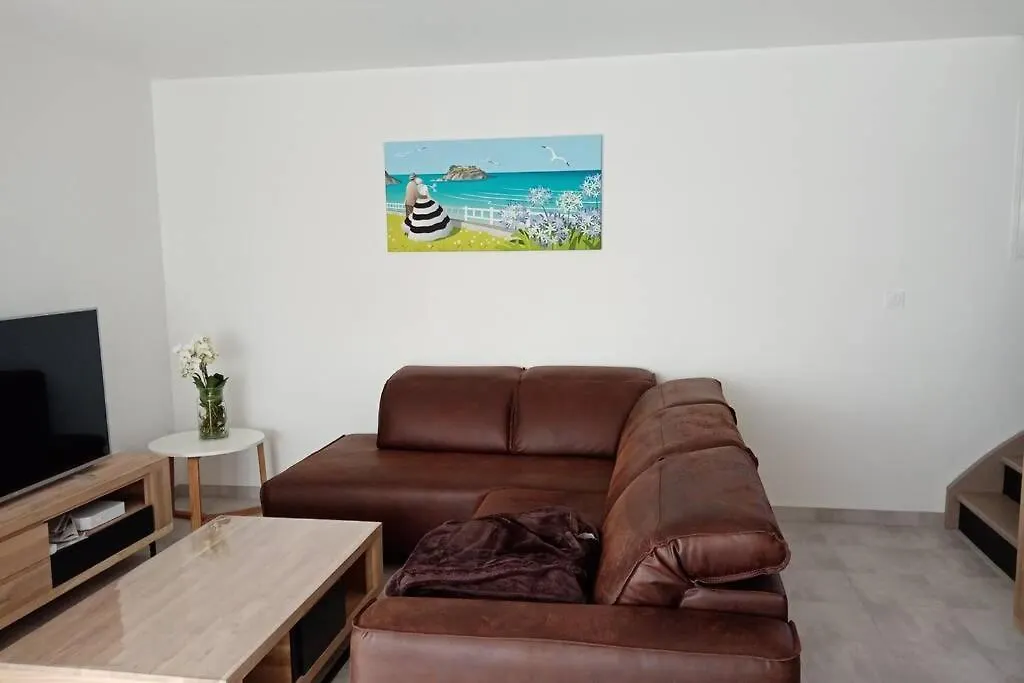 Maison Classee 4 Etoiles Tout Confort Avec Espace Detente Prive Acces A La Plage A Pied Treveneuc Holiday home