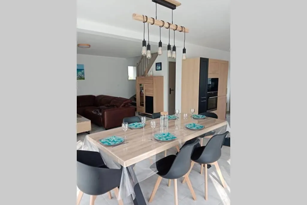 Maison Classee 4 Etoiles Tout Confort Avec Espace Detente Prive Acces A La Plage A Pied Treveneuc Holiday home